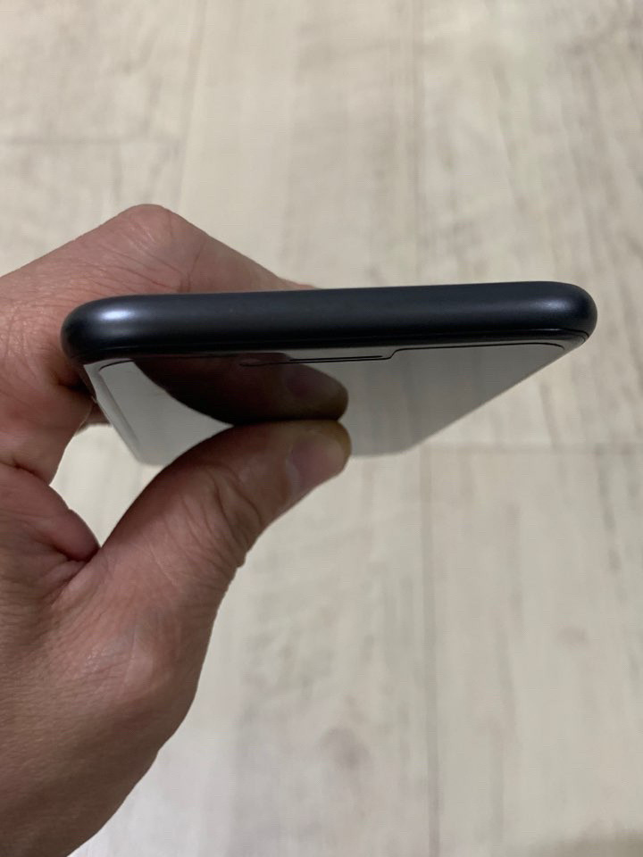 특A급 아이폰8 64기가 스페이스그레이 팝니다.--2