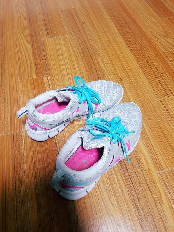 가격 인하 나이키 런닝화 판매!--0