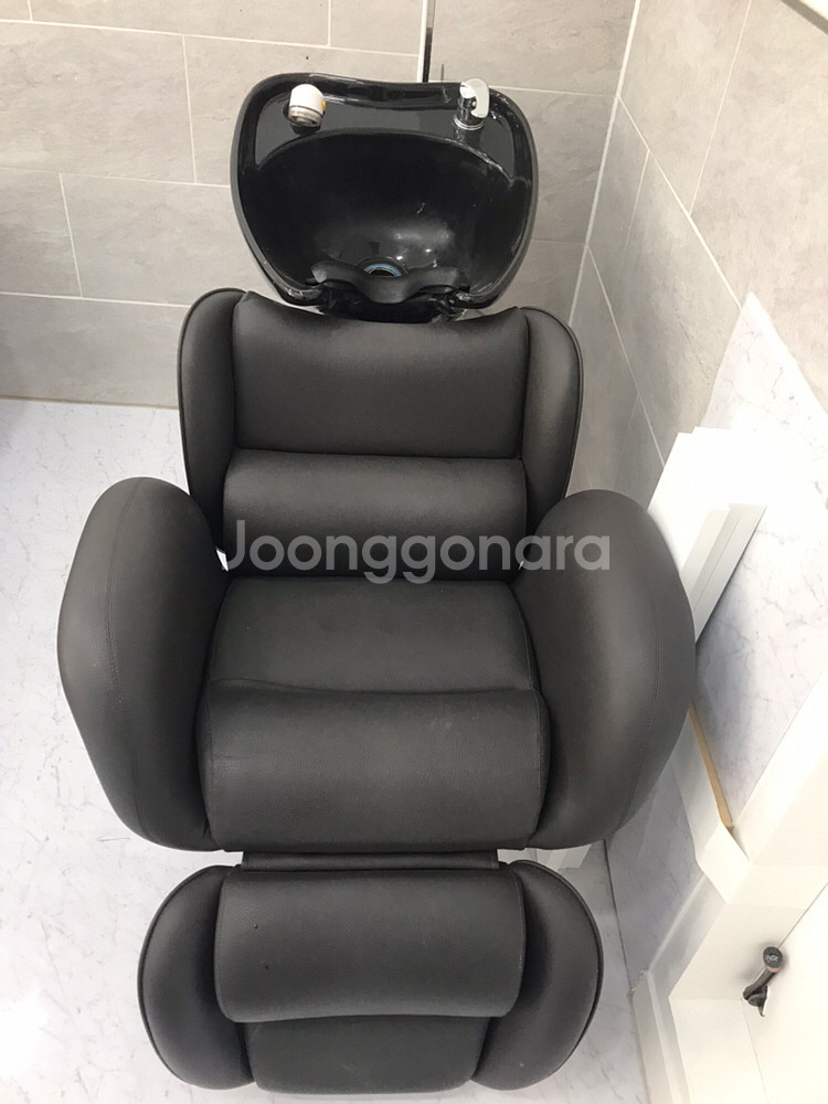 중고 샴푸대 15만원에  판매합니다--0