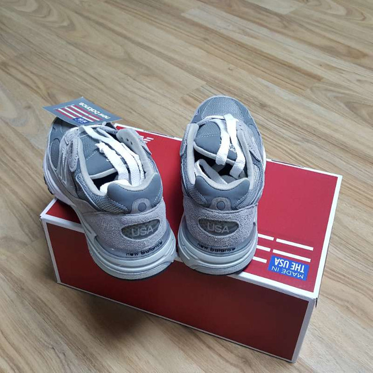 뉴발란스 993 그레이--1