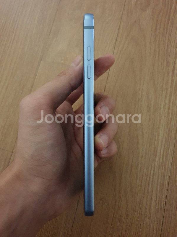 LG G6 플러스 128GB 블루 S급 19만--2