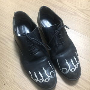 [가격내림]꼼데가르송 발가락 브로그 판매해요!