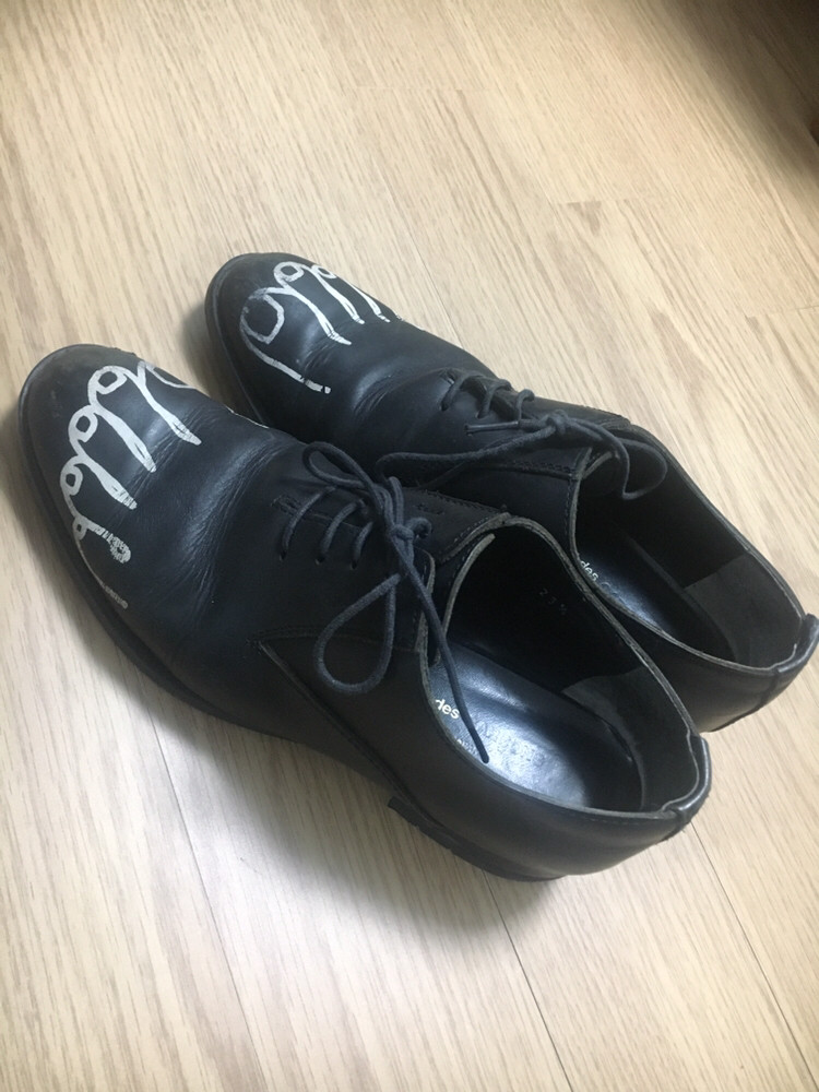 [가격내림]꼼데가르송 발가락 브로그 판매해요!--2