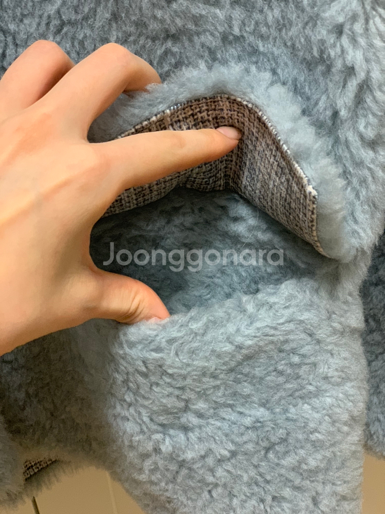 양털 숏 무스탕 코트 판매 합니다. (새제품)--2