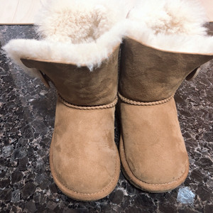 유아 어그 ugg 정품  150