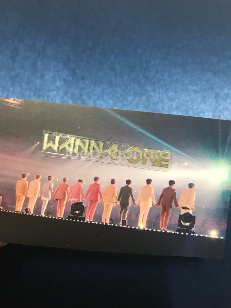 워너원 강다니엘 전차스 판매합니다--0