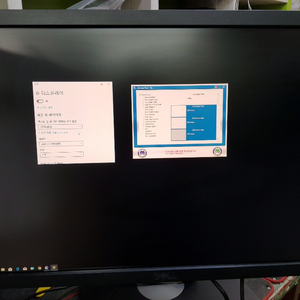 델DELL u3011 QHD 모니터 팝니다.