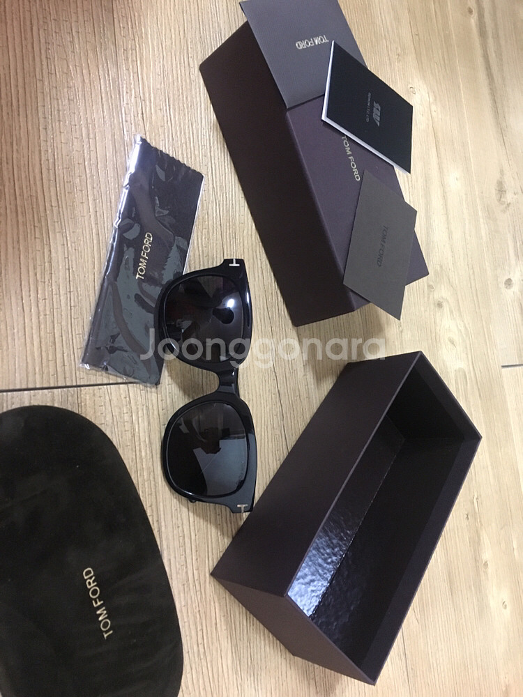 톰포드 선글라스--0