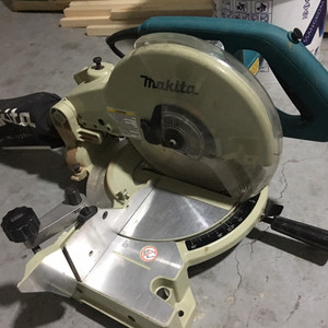 마끼다 각도절단기