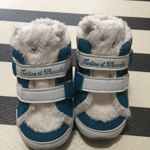 (새상품) 타티네쇼콜라 아기운동화