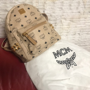 정품 MCM 엠씨엠 미니 백팩 스타크 (상태최상)