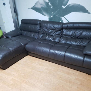 천연가죽 콤비쇼파입니다.