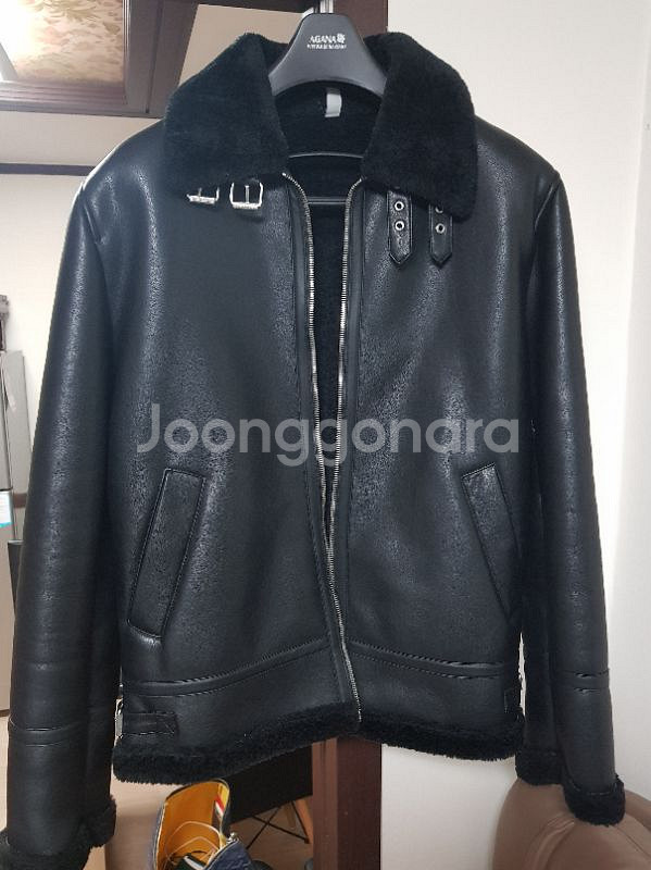 자라 무스탕 팔아요--0
