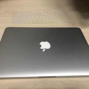 2015 맥북프로 13인치 8g ram 512g 