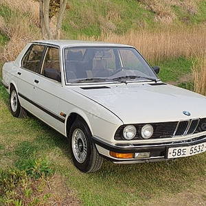 bmw e28/1984년/2800cc/AT/4만저주행/냉동차/알파인화이트 /7950만/1인차주/완무