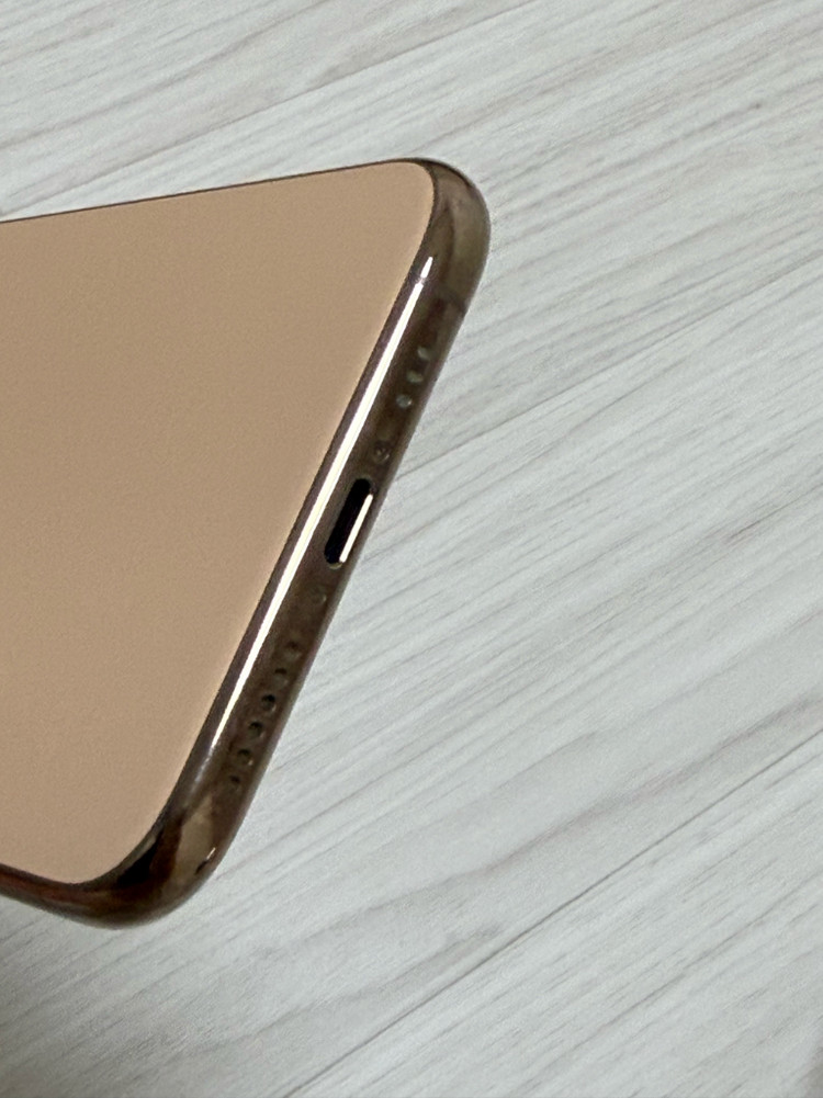 아이폰11프로 골드 256기가 배터리 성능 60~70--3