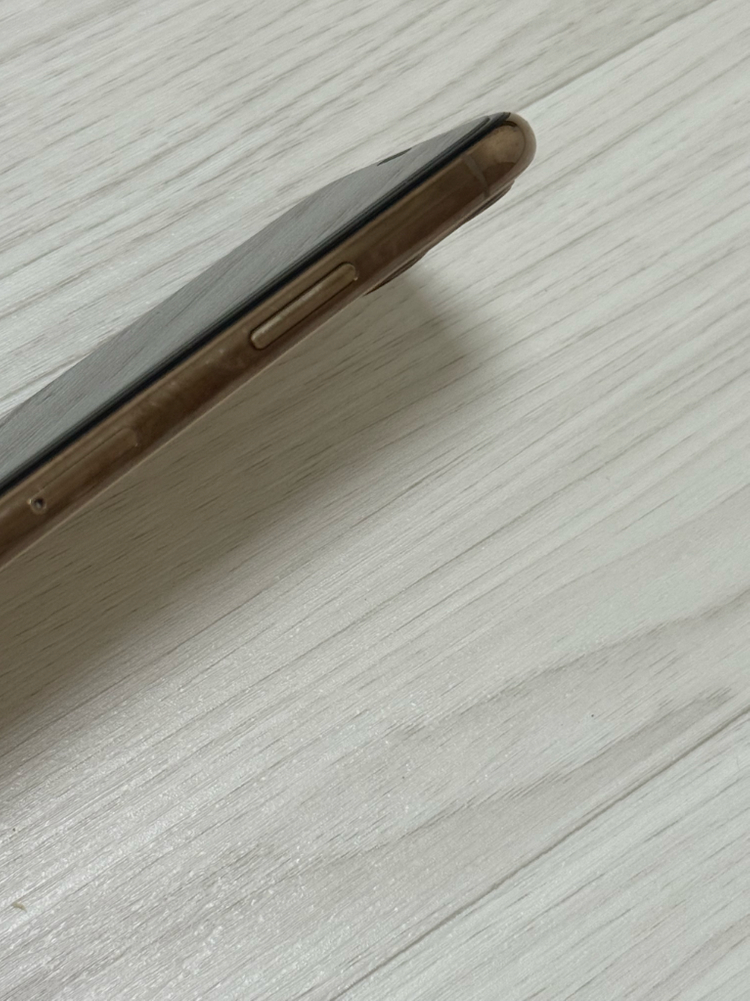 아이폰11프로 골드 256기가 배터리 성능 60~70--4