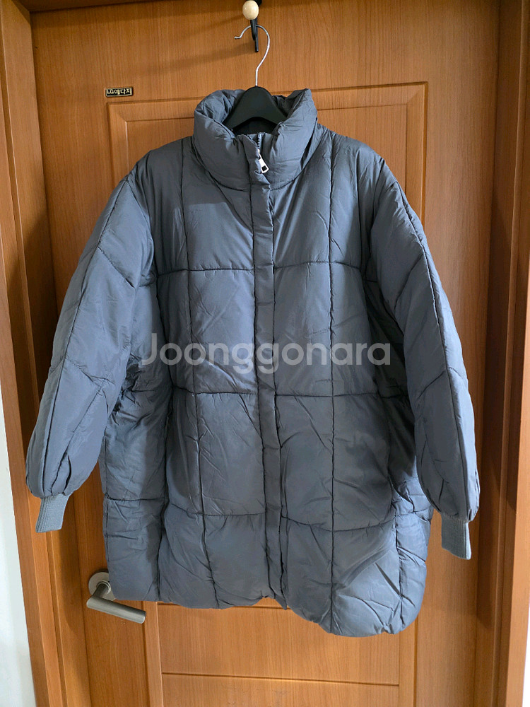 (새상품) 차콜색 단정한 롱패딩--5