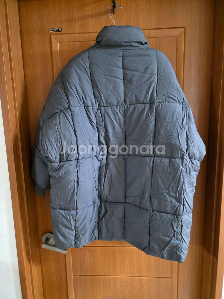 (새상품) 차콜색 단정한 롱패딩--6