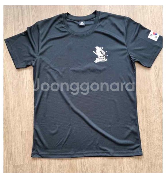 뉴진스 로카티 블랙 티셔츠 XL 105(새제품)--3