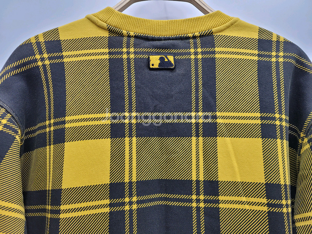 MLB 20FW 엠엘비 뉴욕양키즈 체크 오버핏 맨투맨 / 100 (L)--13