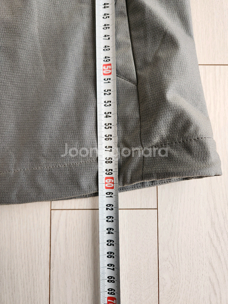 새상품급)헤지스 골프 여성 야구에리 풀오픈 봄버 바람막이 자켓 사이즈95(m)여러 중고사이트에도 같이 판매하고 있어--11