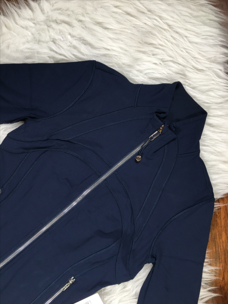 (새상품)룰루레몬 디파인 크롭자켓 Define cropped Jacket--10