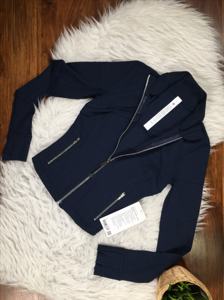 (새상품)룰루레몬 디파인 크롭자켓 Define cropped Jacket--15