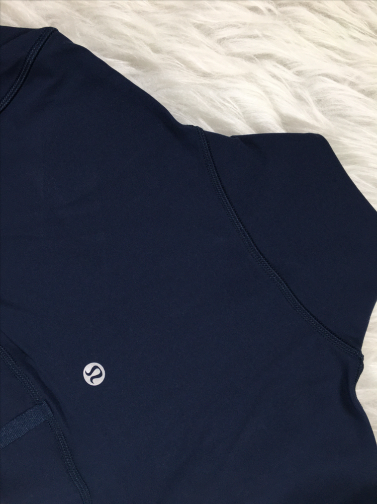 (새상품)룰루레몬 디파인 크롭자켓 Define cropped Jacket--17