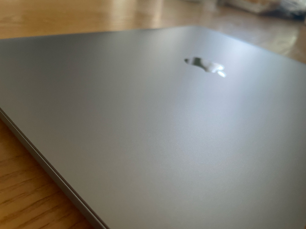 맥북 프로 13인치 M1 ram 16GB / 512GB 스페이스 그레이 이미지